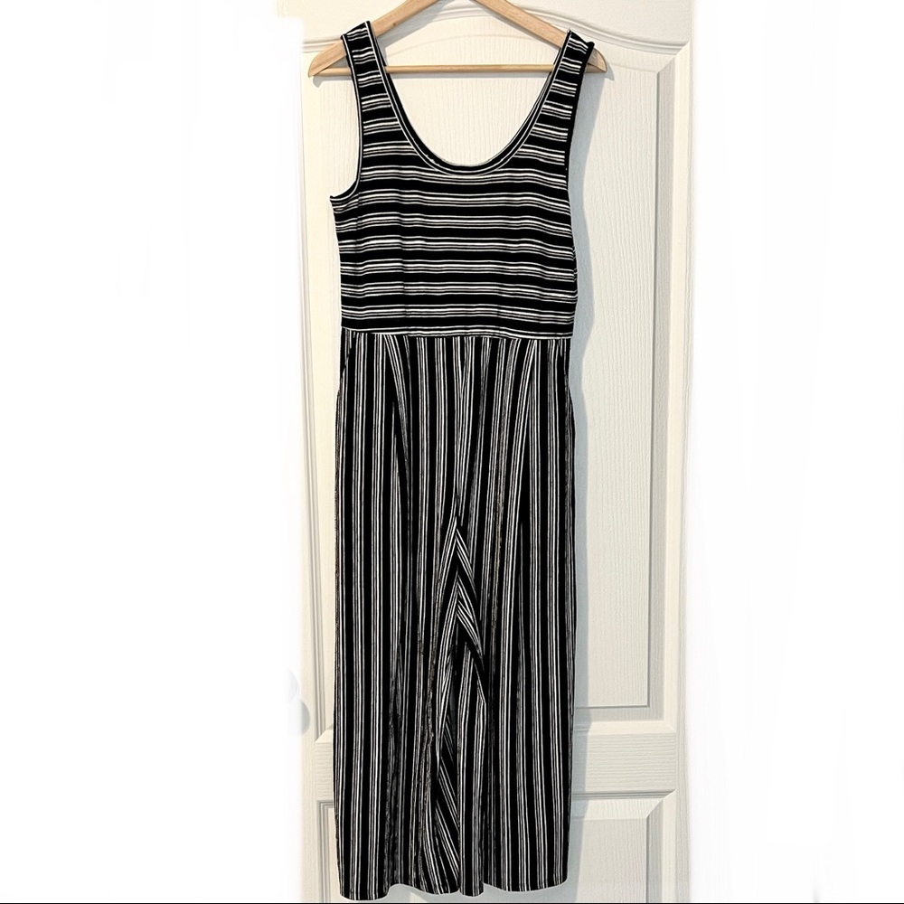 Crop leg jumpsuit. With Pockets